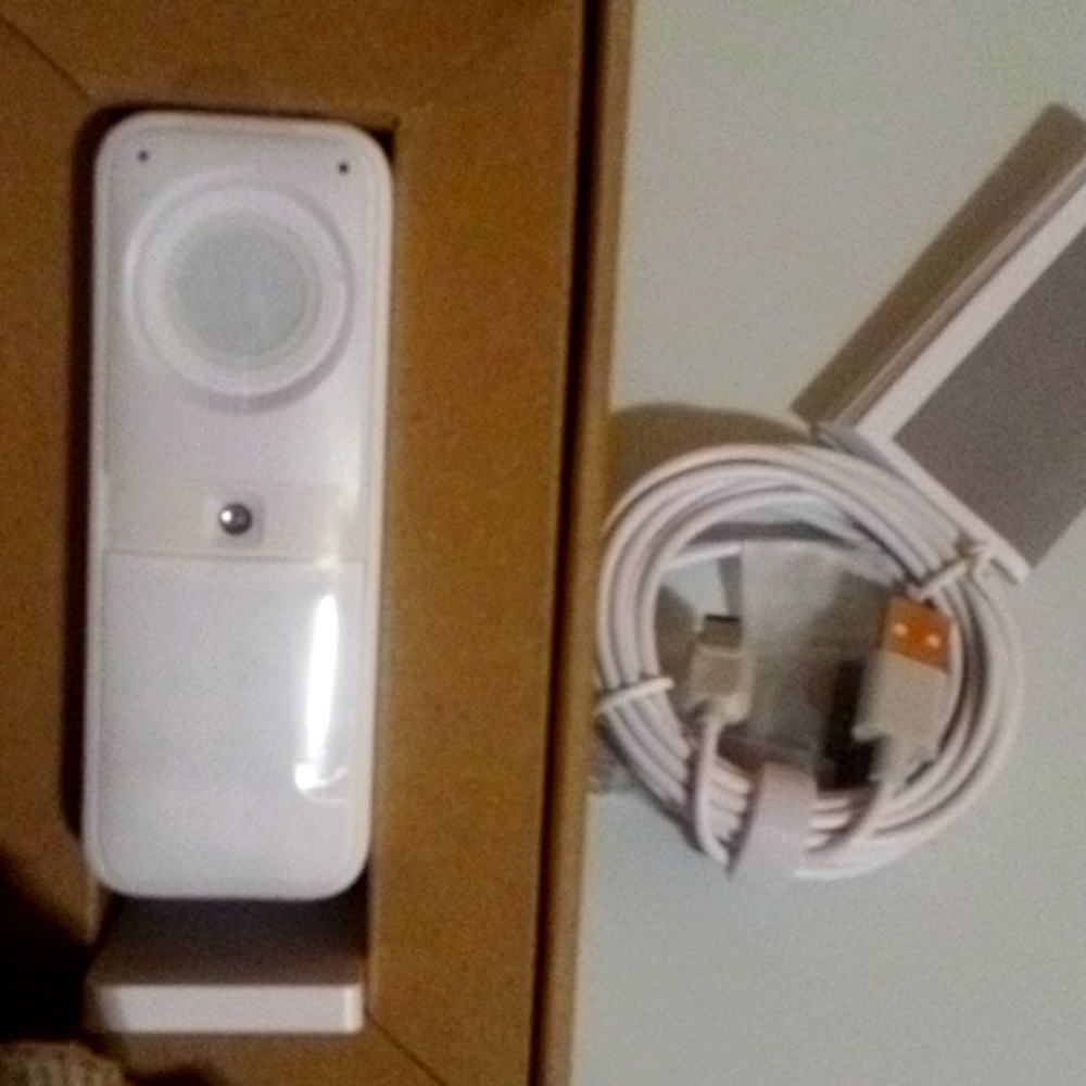 COPY - Simply safe indoor wireless camera